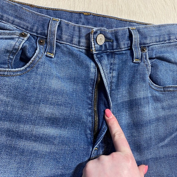 Frye distressed jeans medium blue wash - Picture 5 of 11